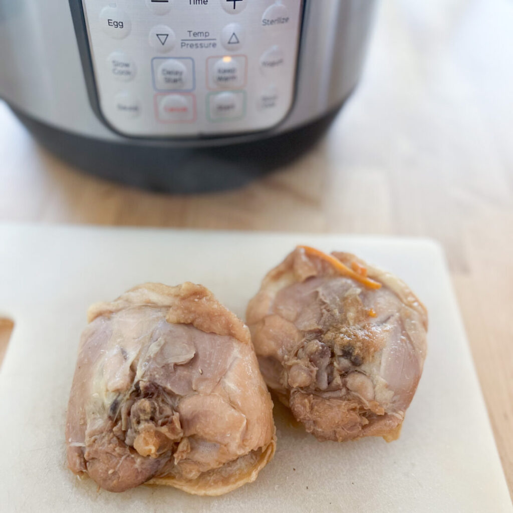 Cooked chicken thighs
