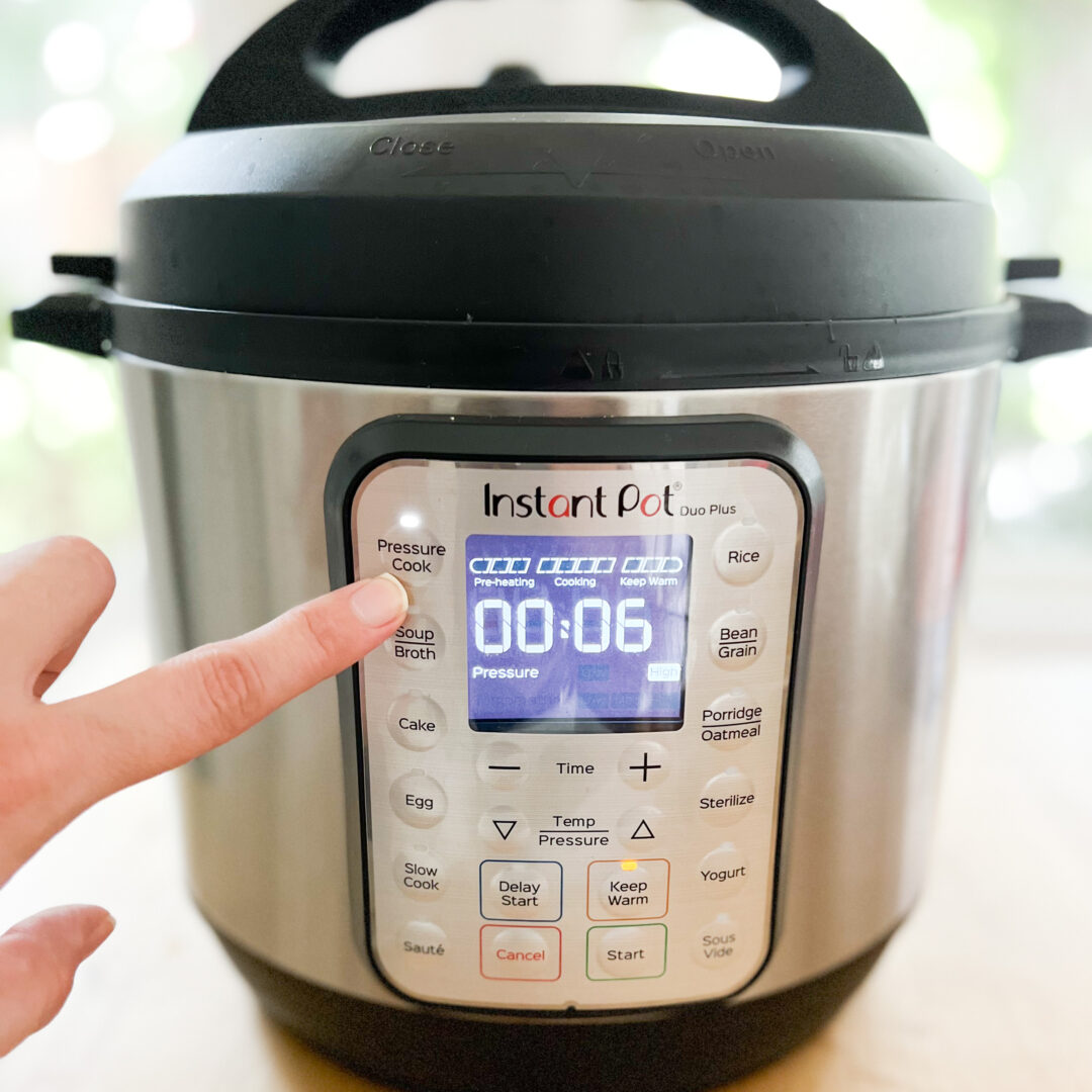 Instant Pot set to pressure cook for 6 minutes