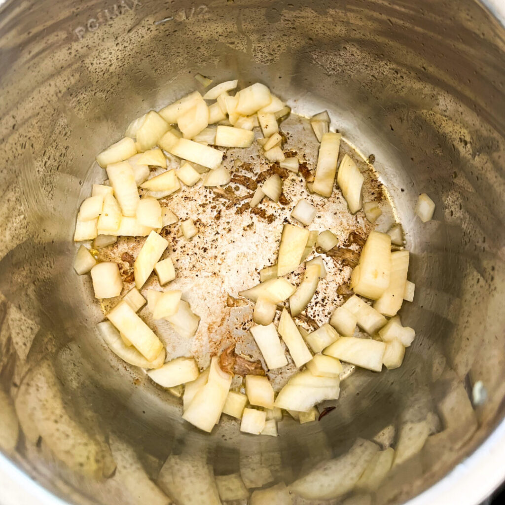 Cook onion in the Instant Pot.